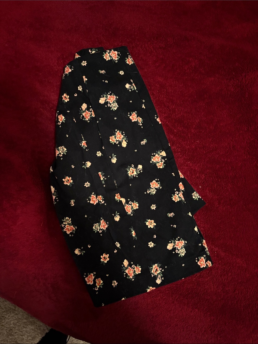 DKNY Black Pencil Skirt w Floral Print